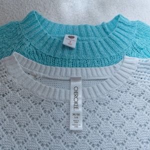 2 Girls Size 8 Lightweight Sweaters. ✨Final Price✨